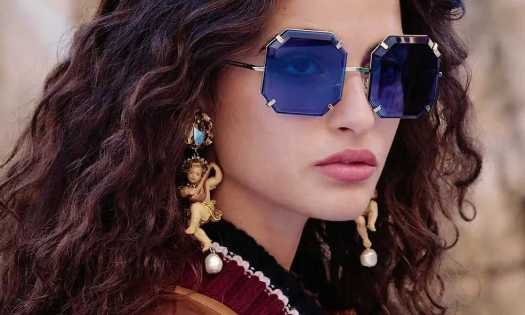 Dolce Gabbana Autunno Inverno 2018 19. L occhiale arriva in forme sorprendenti Walter Attimonelli